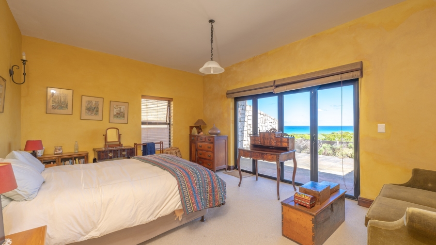 5 Bedroom Property for Sale in Agulhas Western Cape